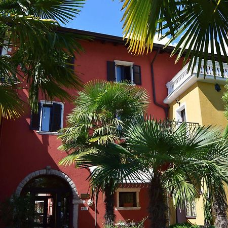 Residence Segattini Riva del Garda Luaran gambar