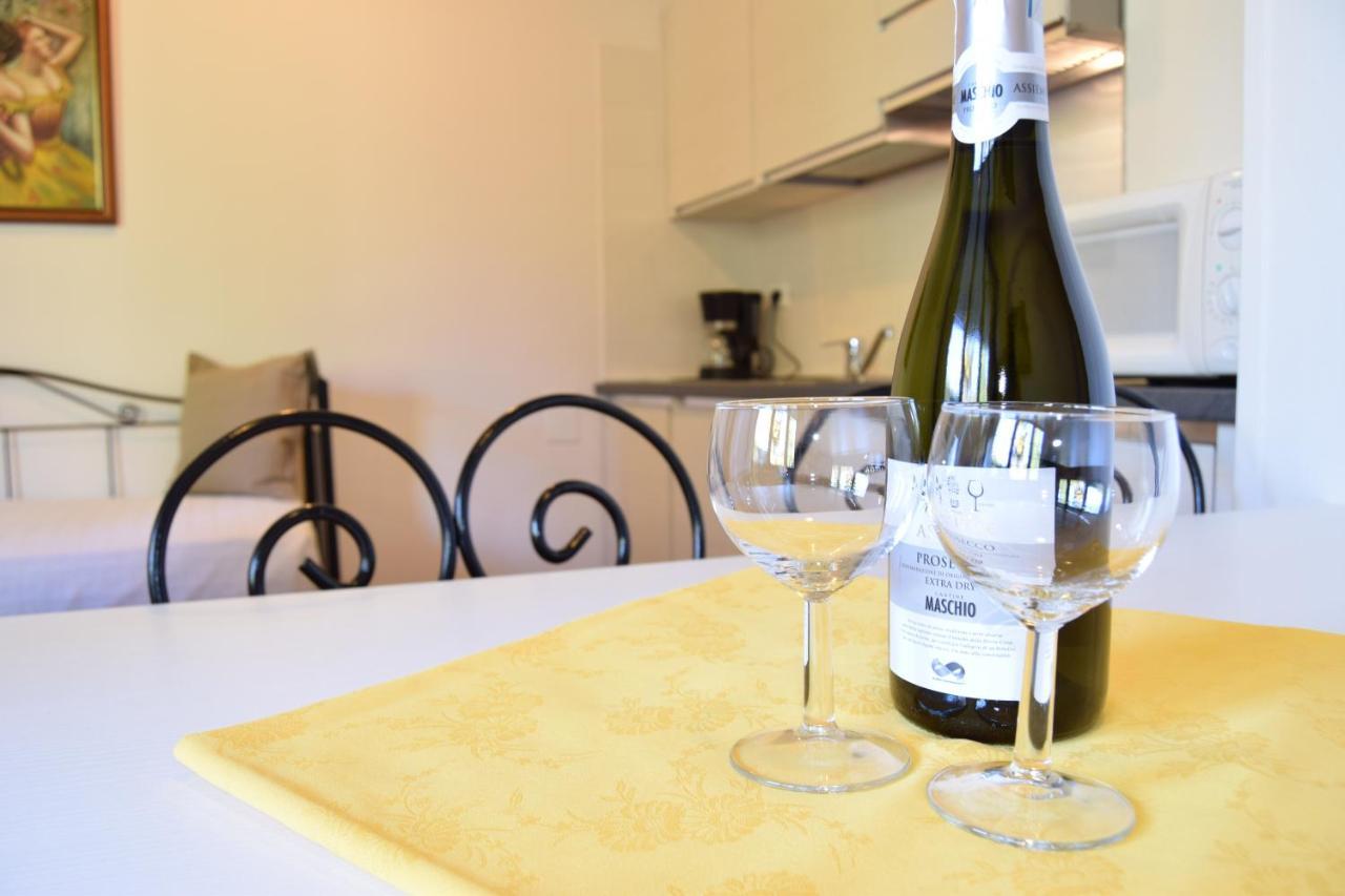 Residence Segattini Riva del Garda Luaran gambar